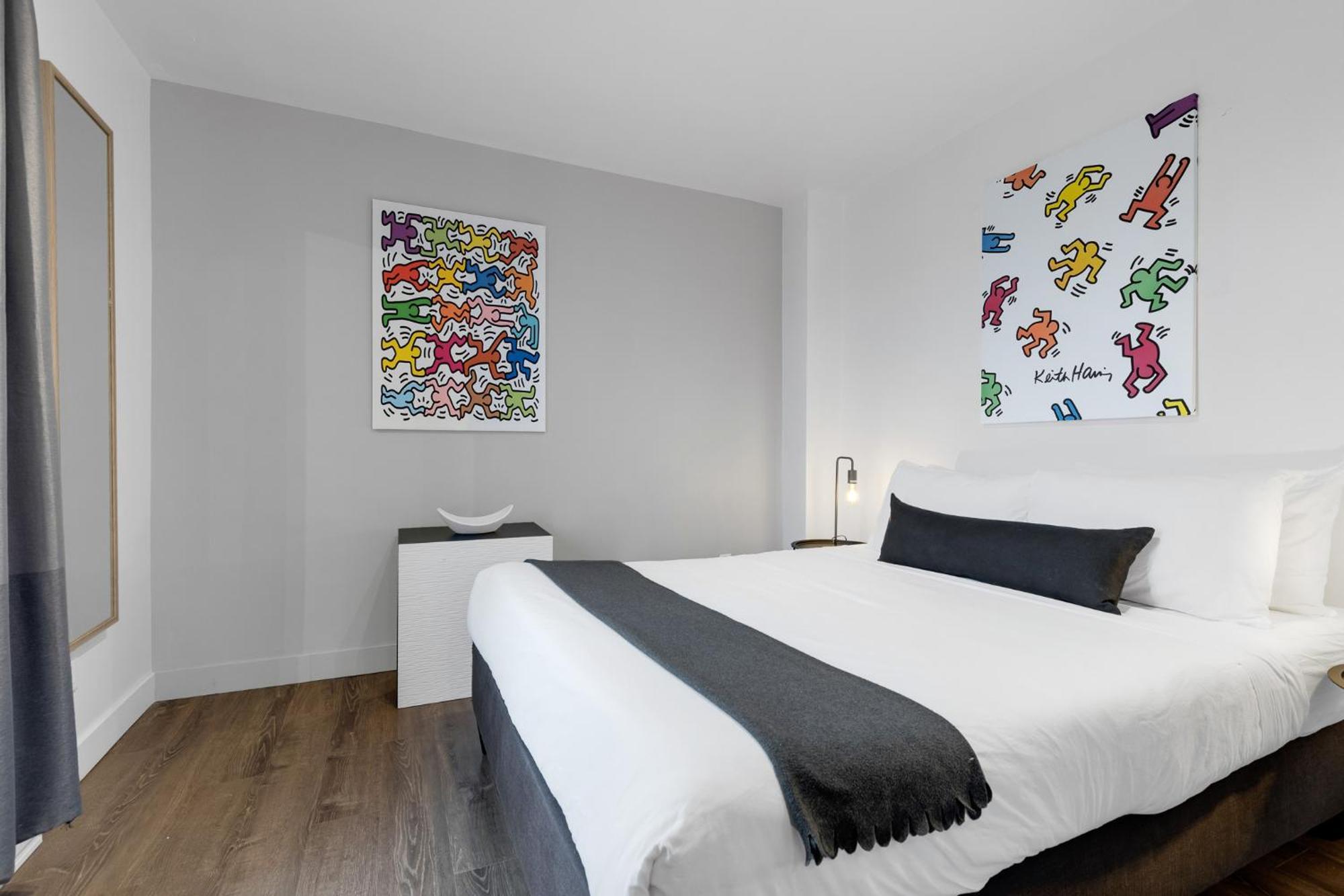 Liv Mtl Soho Aparthotel Montreal Exterior foto