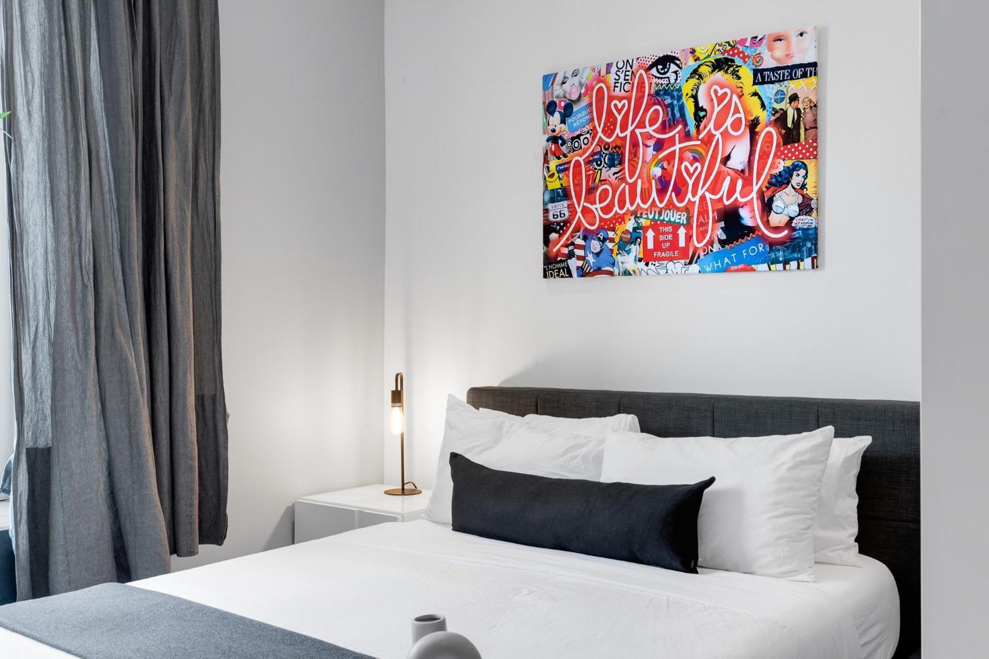 Liv Mtl Soho Aparthotel Montreal Exterior foto